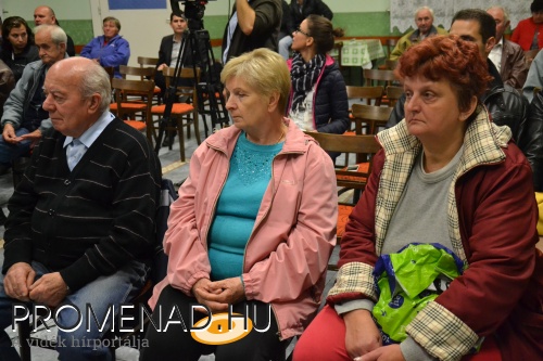 Lázár: a jövő az együttműködésben van 10