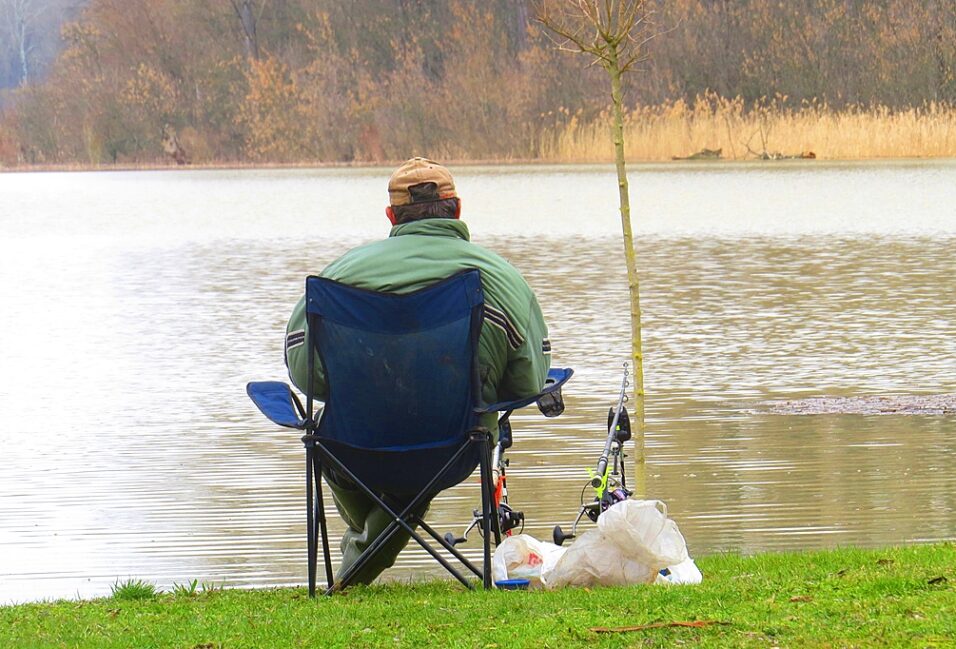 Már majdnem a járdát nyaldossa a Tisza Mártélynál