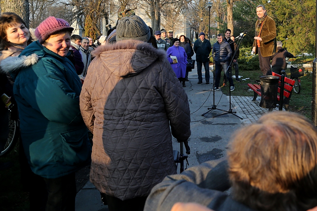 Lázár: mindenki vegyen elő egy kockás papírt április 7-én! 4