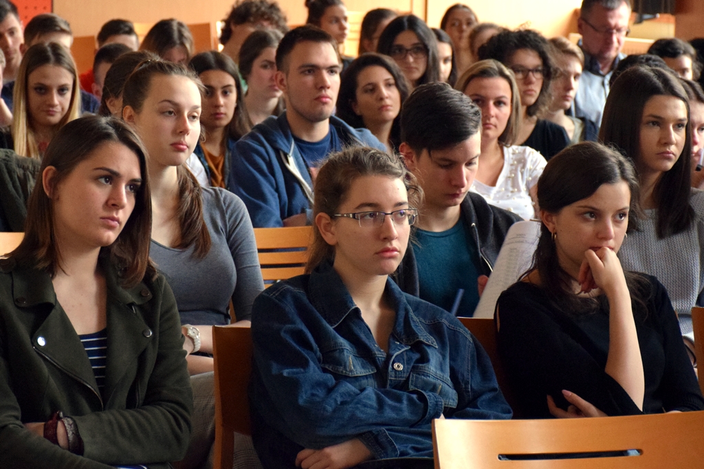 A Soá áldozatairól a szegedi piarista gimnáziumban 6