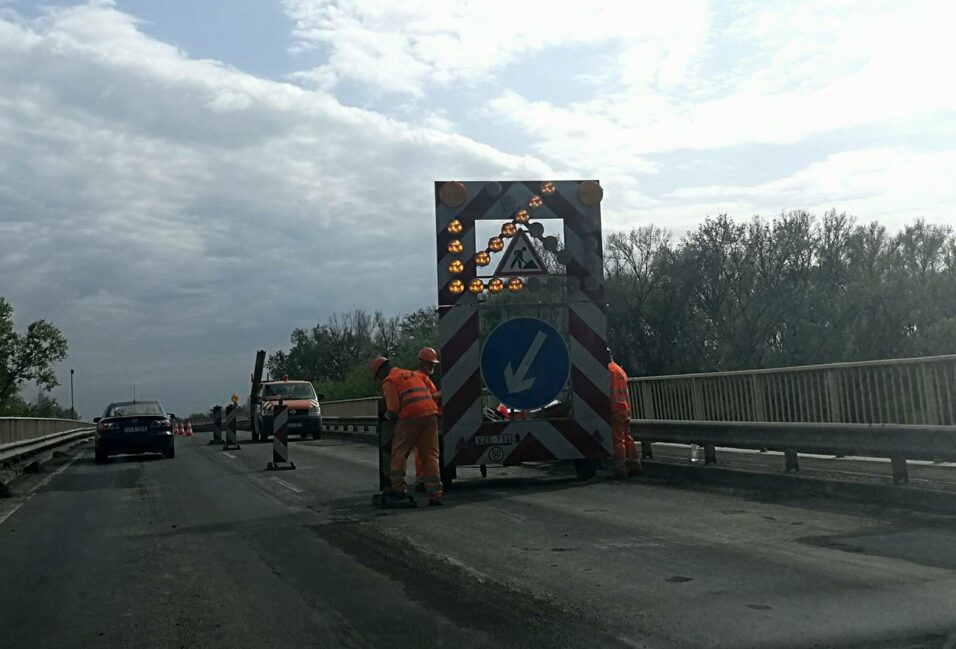 Nem értek véget az algyői híd javítási munkálatai 1