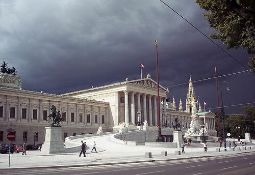 Csökkenti a németül nem tudó bevándorlók támogatását Ausztria