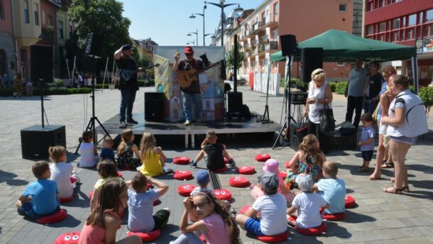 A festékbombát is bevetették a városi gyermeknapon