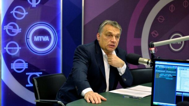 Orbán: népességcsere zajlik Európában, hogy a spekulánsok sokat kereshessenek