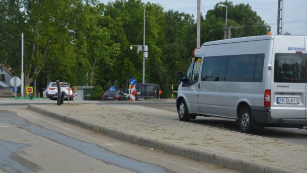 Újra használható a népkerti vasúti átjáró