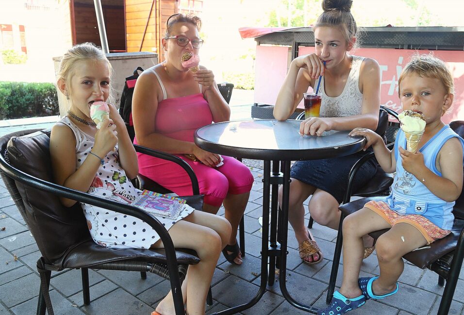Fagyival hűtik magukat a vásárhelyiek a tomboló hőségben