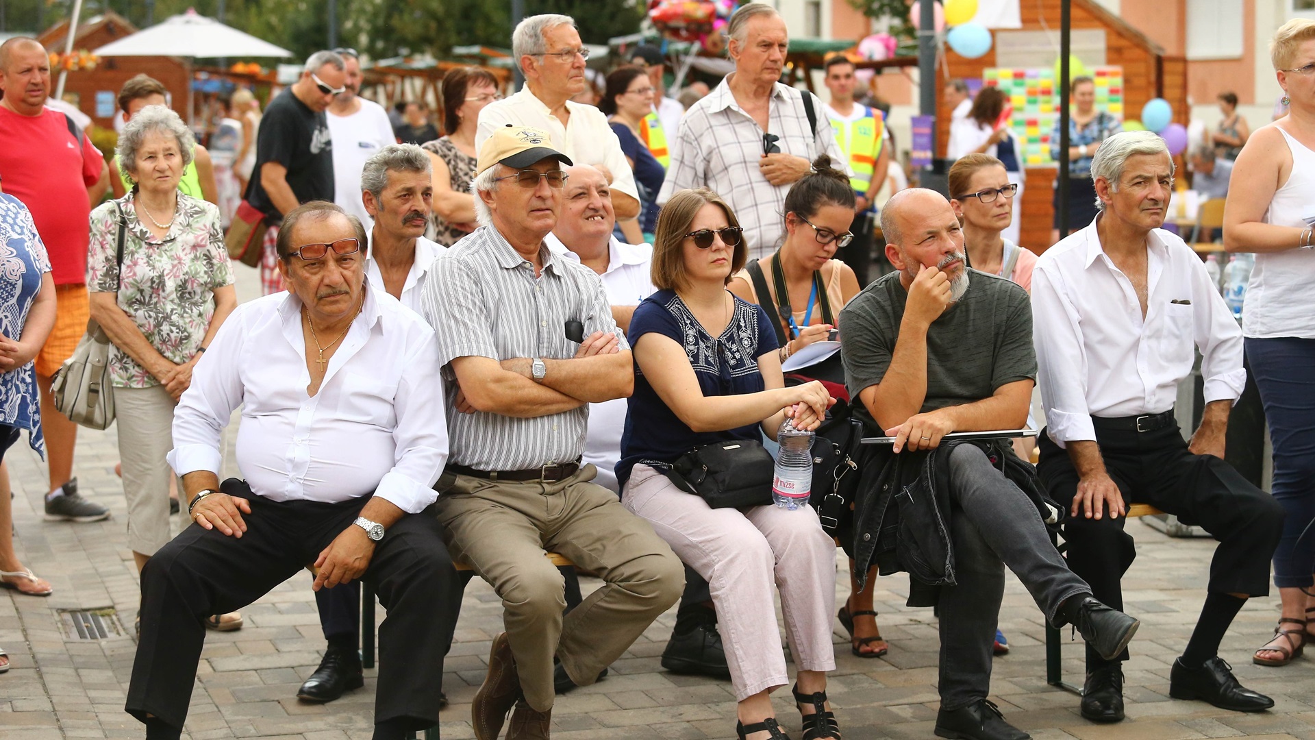 „Három az egyben születünk, és ez nem kapucsínó!” 28