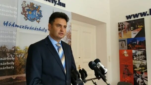 Rendőrök és polgárőrök segítik az iskolakezdést Vásárhelyen