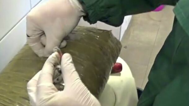 Tizenkét kilónyi drogot találtak egy autóban elrejtve Röszkénél