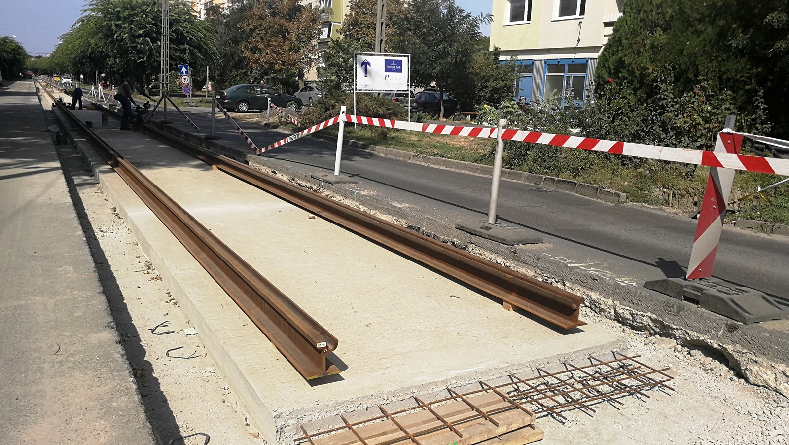 A Bajcsyn már láthatjuk a tram train síneit