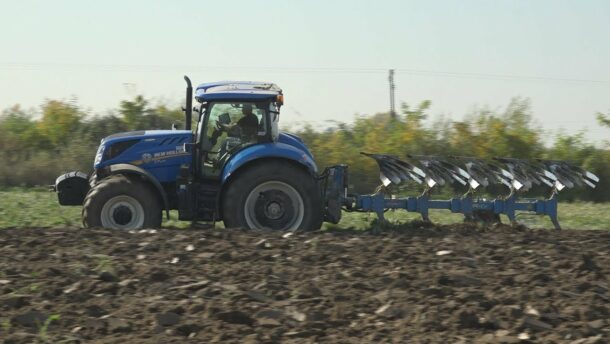 Lázár János mond köszöntőt a makói agrárfórumot