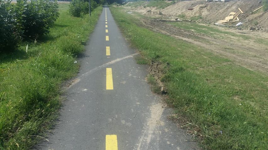 Panaszláda: megsüllyedt a kerékpárút Vásárhely és Kishomok között! 1