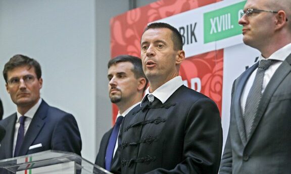 Saját tagjaikat is átverik a jobbik vezetői - hangfelvétel