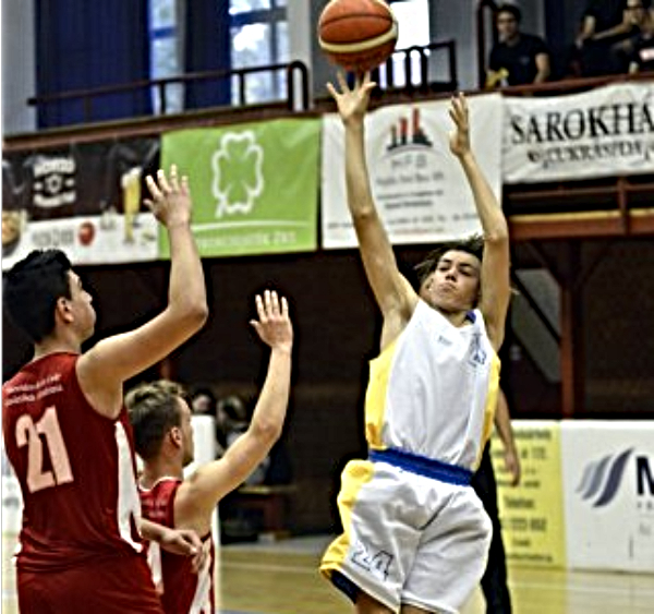 Elsöprő győzelmet aratott a Kosársuli U16 csapata