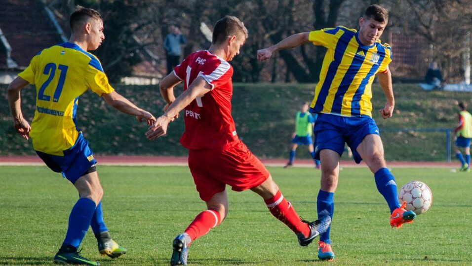 HFC: Jött a Pécs és vitte a pontokat