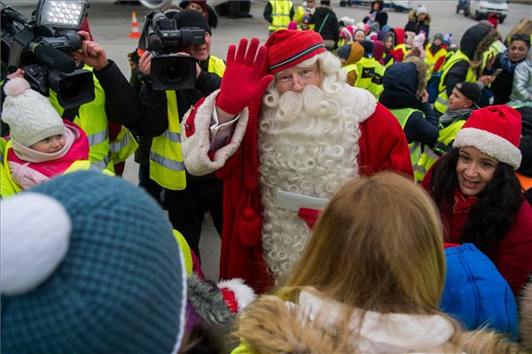 Megérkezett hazánkba a lappföldi Mikulás!