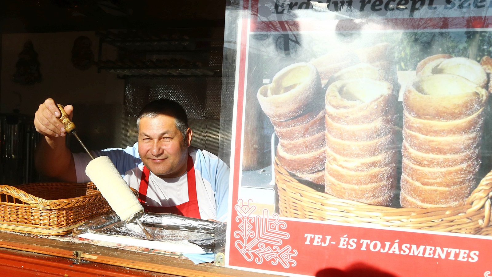 Meleg tea, puha kürtöskalács, ízletes forralt bor és egy nagy adag szeretet 2