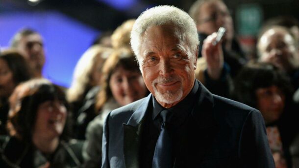 Tom Jones jövőre ismét fellép Magyarországon