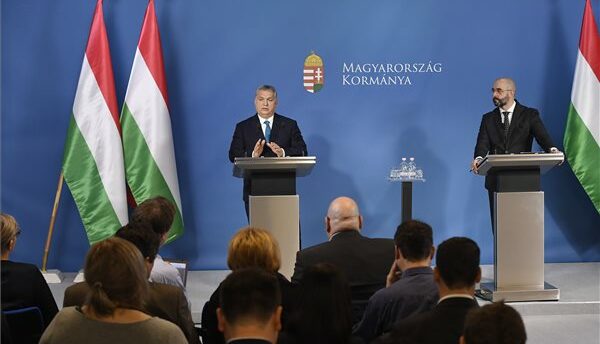 Orbán: a cél, hogy az európai intézményekben a bevándorlásellenesek kerüljenek többségbe (frissül)