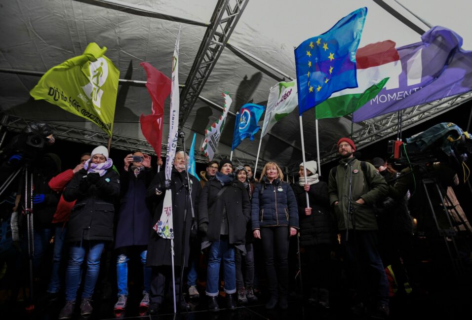 Századvég: az ellenzék üzenetei hiteltelenek