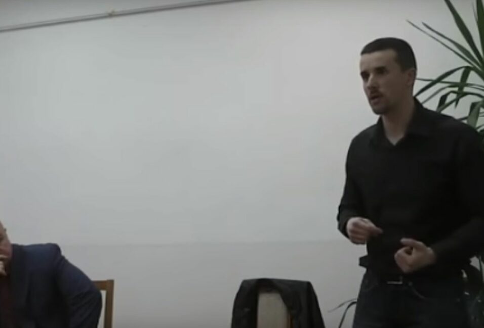 Jakab Péter szerint a cigányok zöme lop, a szobába piszkít és nem akar dolgozni