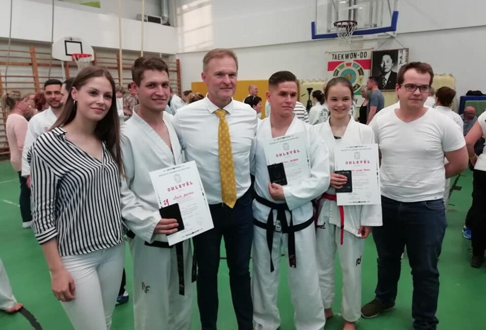 Három új Taekwon-do mesterfokozatnak örülhettek a vásárhelyiek