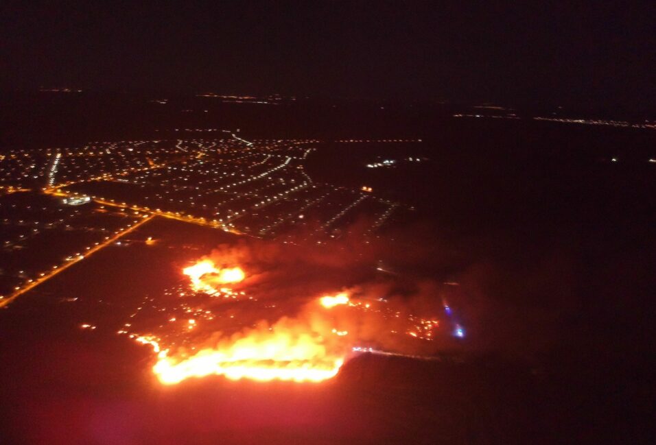 Hatalmas tűz Mindszentnél: öt város tűzoltói érkeztek a helyszínre (fotók, videó) 5