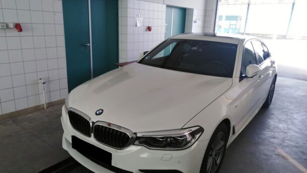 Kiszomborig jutott a körözött BMW