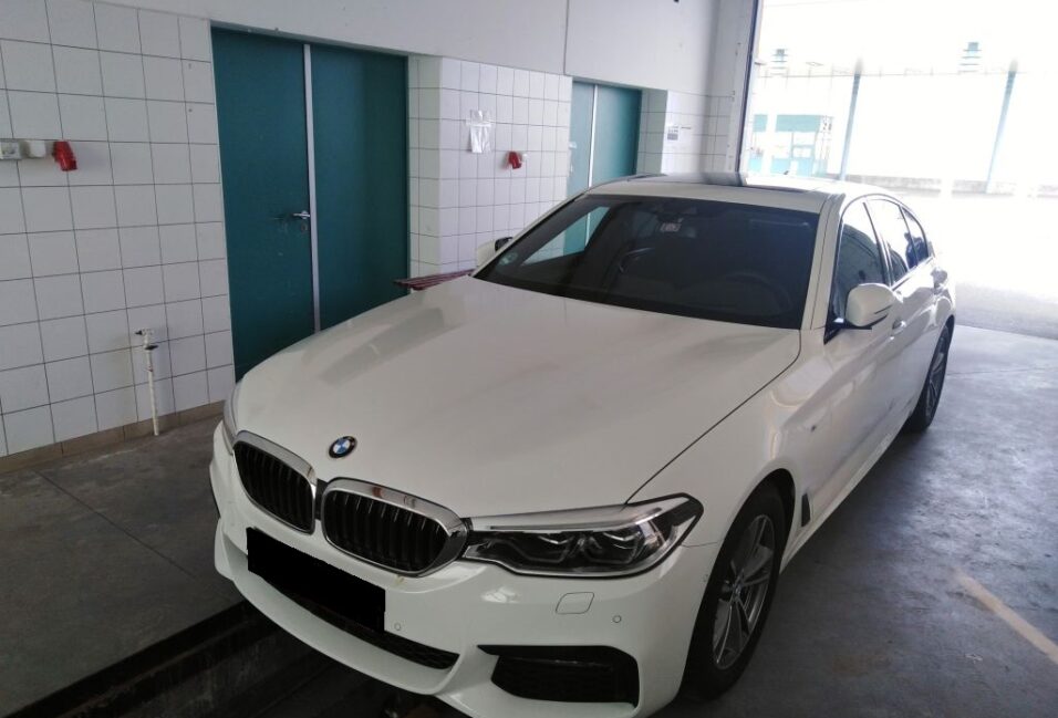 Kiszomborig jutott a körözött BMW