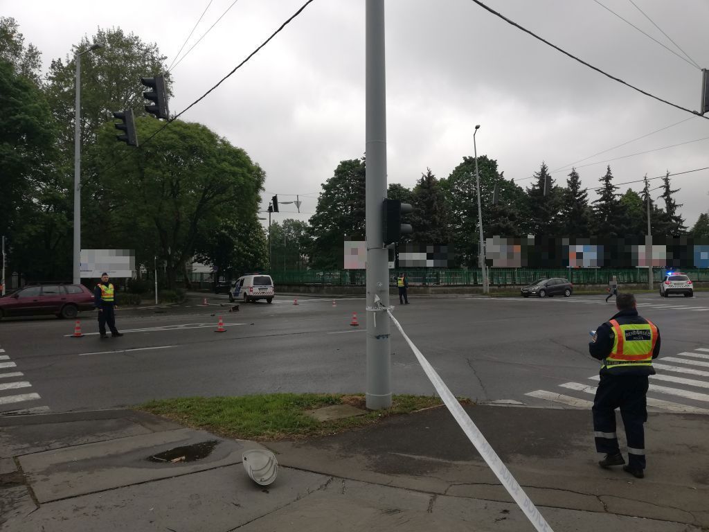 Ismét járható a Temesvári körút Szegeden, ahol halálos baleset történt (fotók) 7