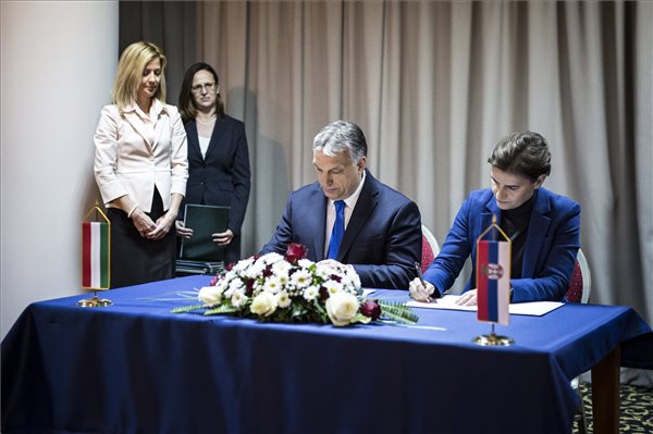 Orbán: a balkáni migrációs útvonal megváltozása közös magyar és szerb siker 2
