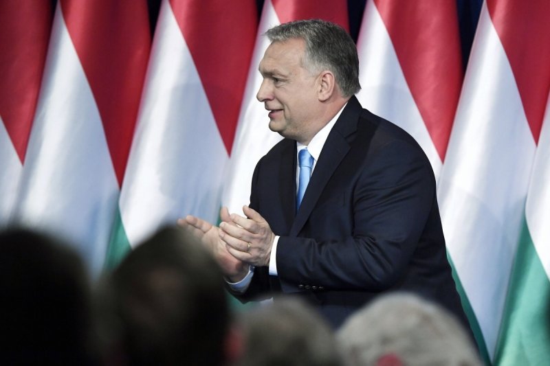 Orbán Viktor: „A keresztény civilizáció léte a tét!”