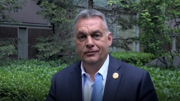 Vizsgadrukkról beszél Orbán Viktor legújabb, Kínából posztolt videójában