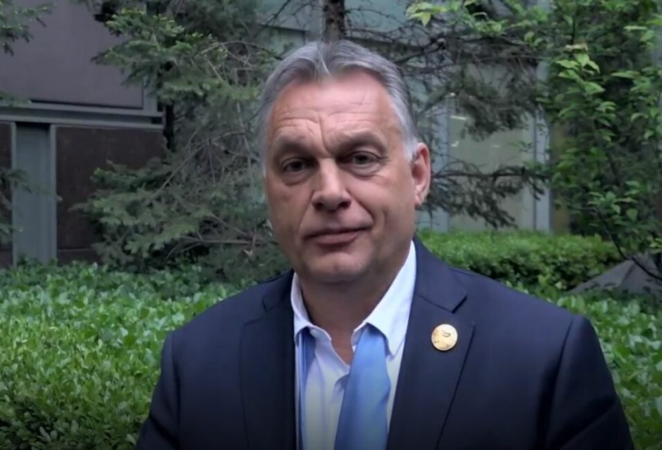 Vizsgadrukkról beszél Orbán Viktor legújabb, Kínából posztolt videójában