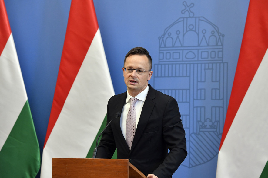 Szijjártó Péter: A migráció szervezése helyett a visszatelepítéssel kellene foglalkozni