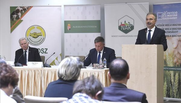 csaknem 200 ezren tiltakoznak az ellen, hogy Brüsszel az agrárforrásokból támogassa a bevándorlókat