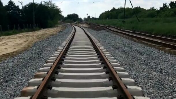 Lázár János: A tram-train összeköt bennünket