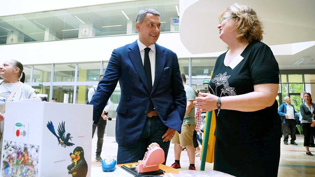 Lázár János: az embernek kötelessége saját egészsége érdekében lépéseket tenni 11
