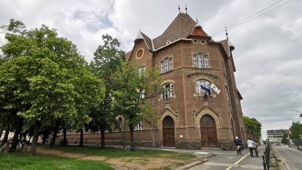 Vágó János: a polgármesternek fontosabb az amerikai útja, mint a Bethlen több száz tanulója! 2