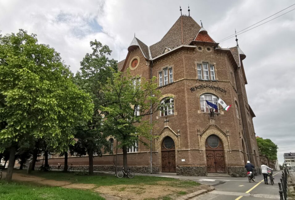 Vágó János: a polgármesternek fontosabb az amerikai útja, mint a Bethlen több száz tanulója! 2