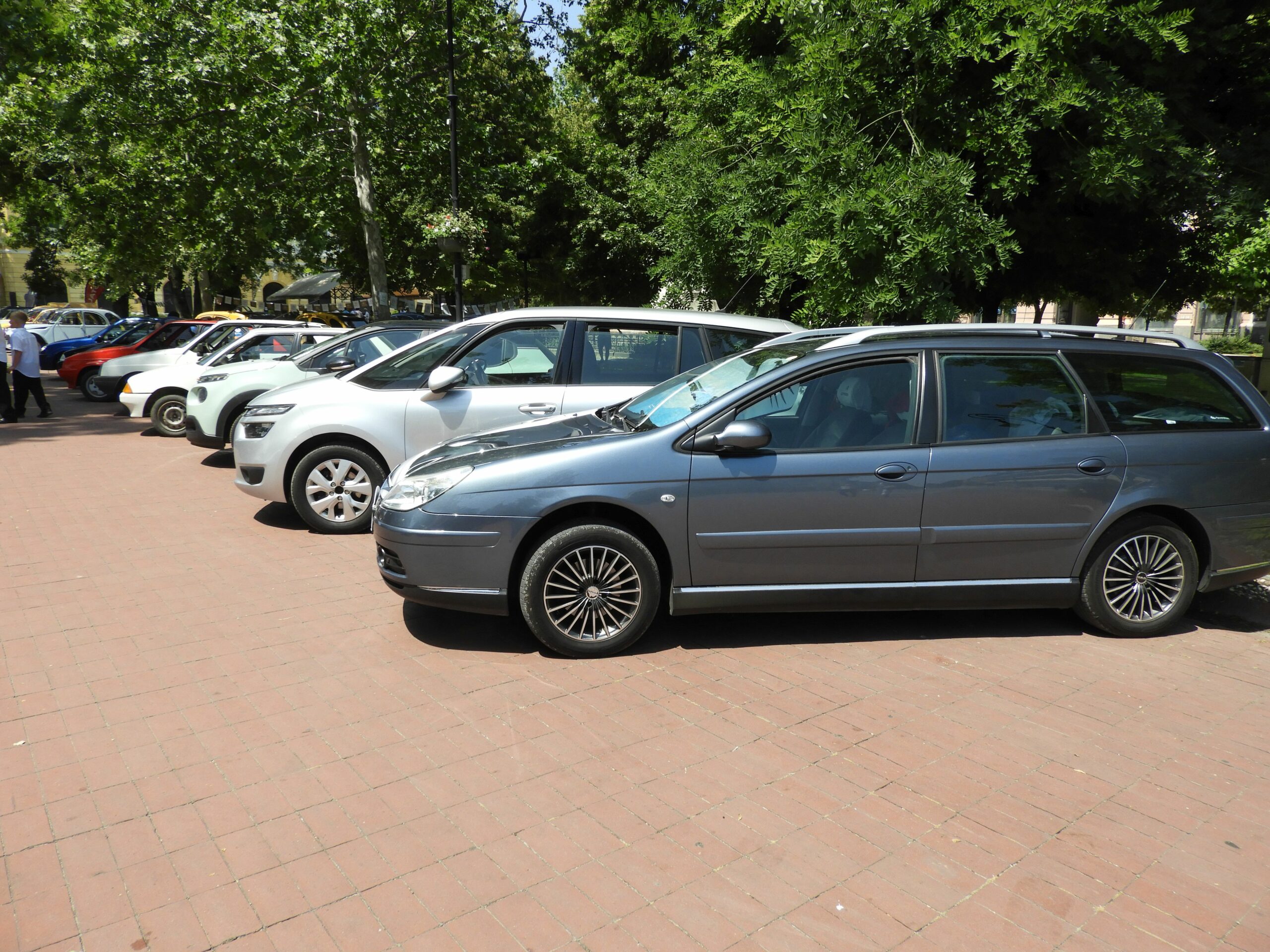 Fotókon a Kossuth téri Citroen találkozó 1