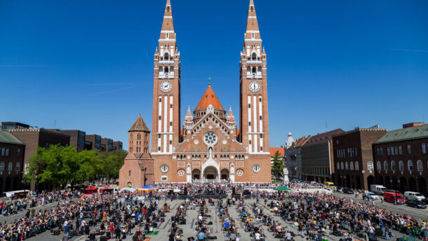 Ismét rockzenétől lesz hangos Szeged - Kamionplatós gerillakoncertek és SzegedRocks Tábor