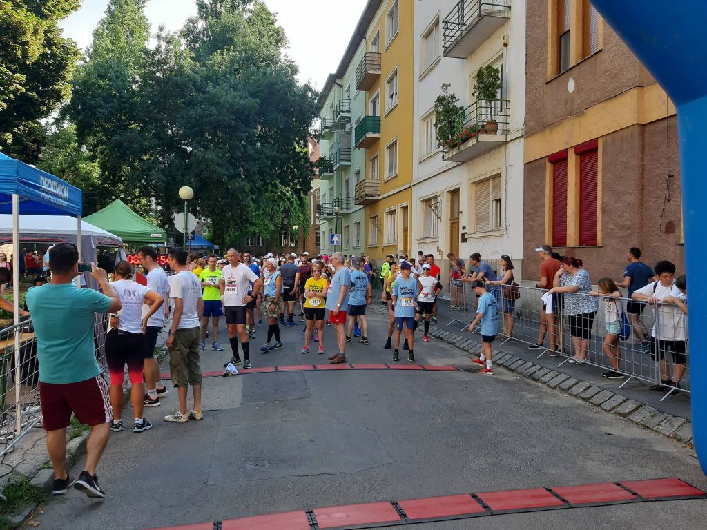 Maratonfutást rendeztek a határrendészet népszerűsítéséért 1