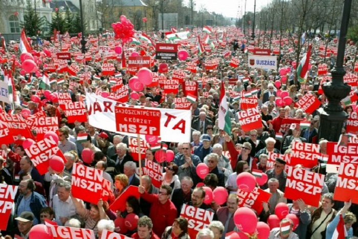 Médianéző: történelmi mélyponton van az MSZP