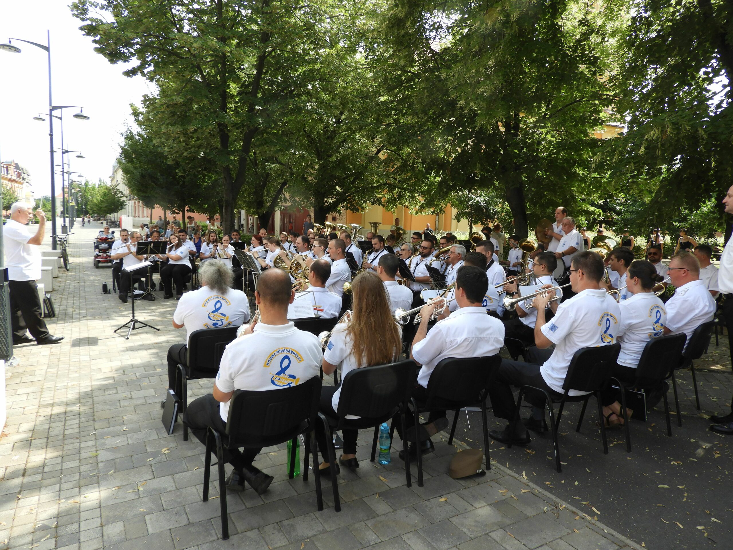 Térzene a Kossuth téren Múzeumok Éjszakája 6