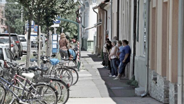 Csak az árnyék és a strand jelent menedéket a vásárhelyi forróságban