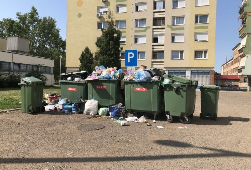 Szemét Éva utca