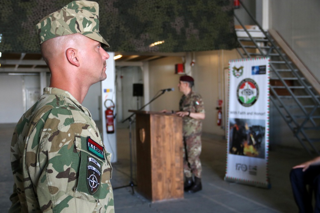 NATO medált kaptak a magyar katonák Koszovóban 7