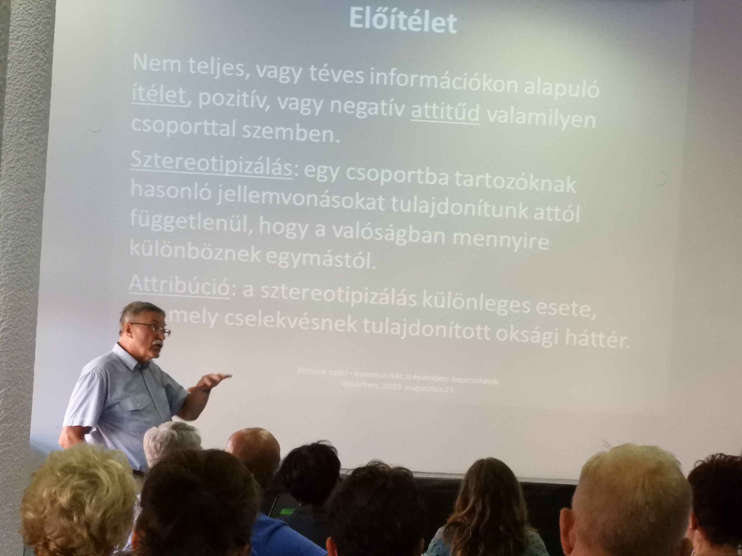 Nincs olyan ember, akinek nincsenek előítéletei 5