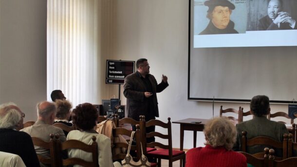 A keresztény civilizáció modernkori esélyeiről tartott előadást Miklós Péter 14